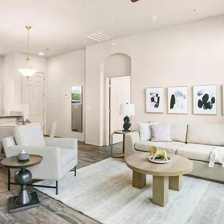 Landing At Ten01 On The Lake - 1 Bedroom In Tempe